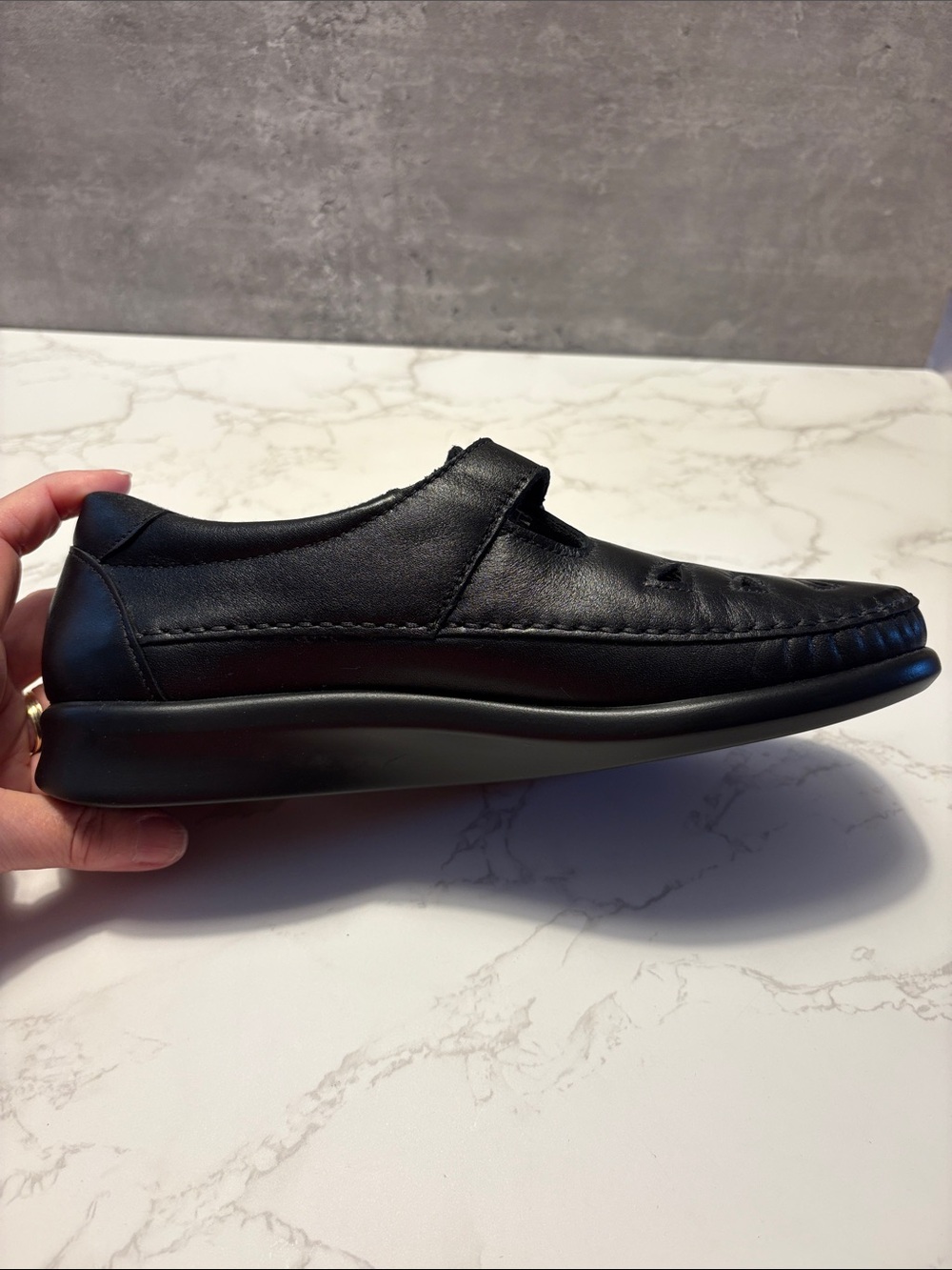 SAS women’s 8.5 Black Leather Mary Jane Strap Shoes excellent condition - Picture 4 of 10